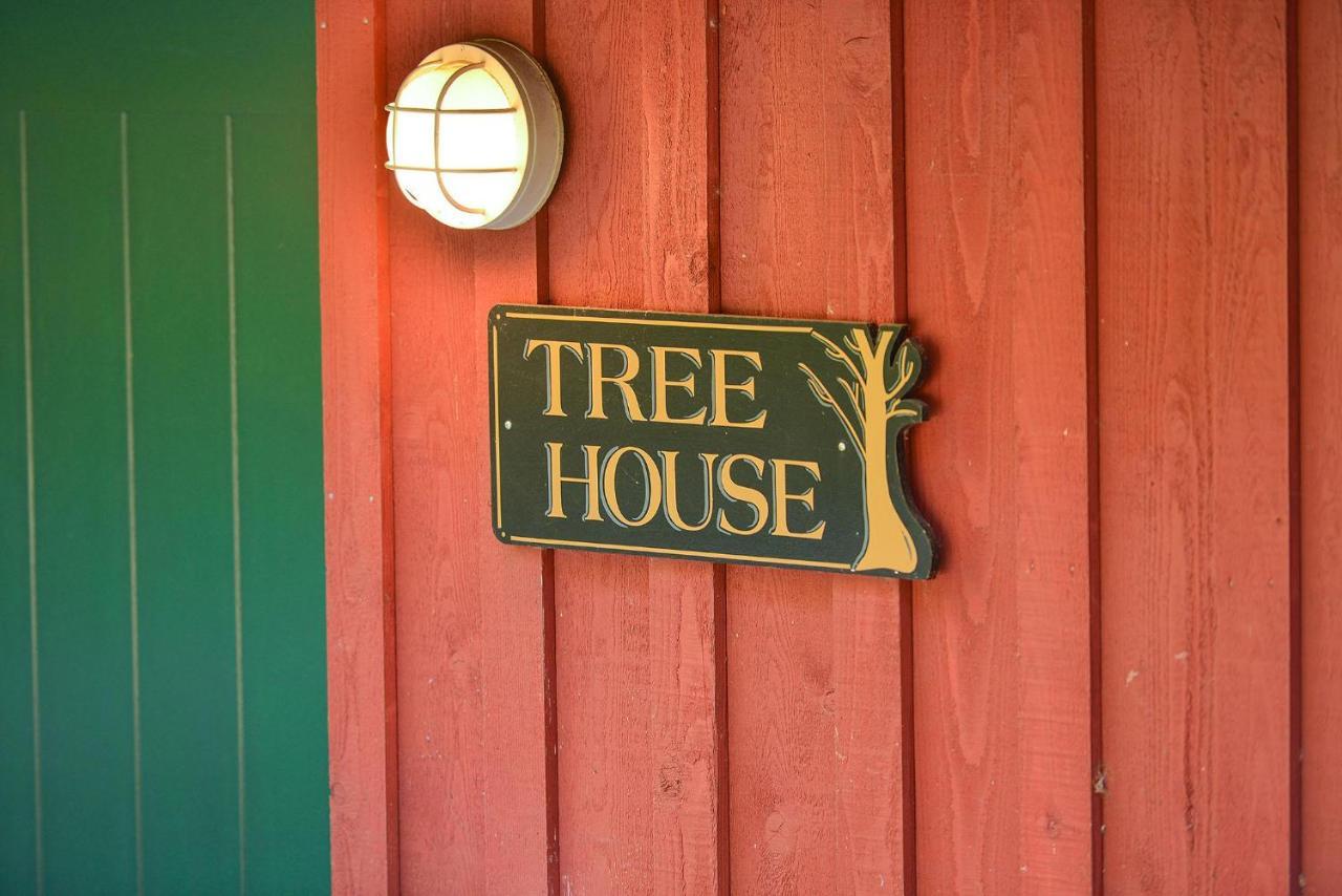 Salishan Tree House Suite Cowichan Bay Exterior photo