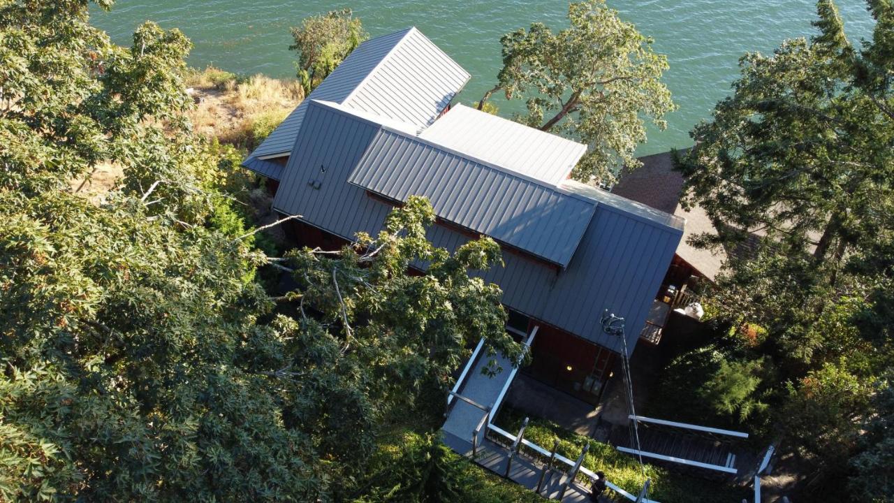 Salishan Tree House Suite Cowichan Bay Exterior photo